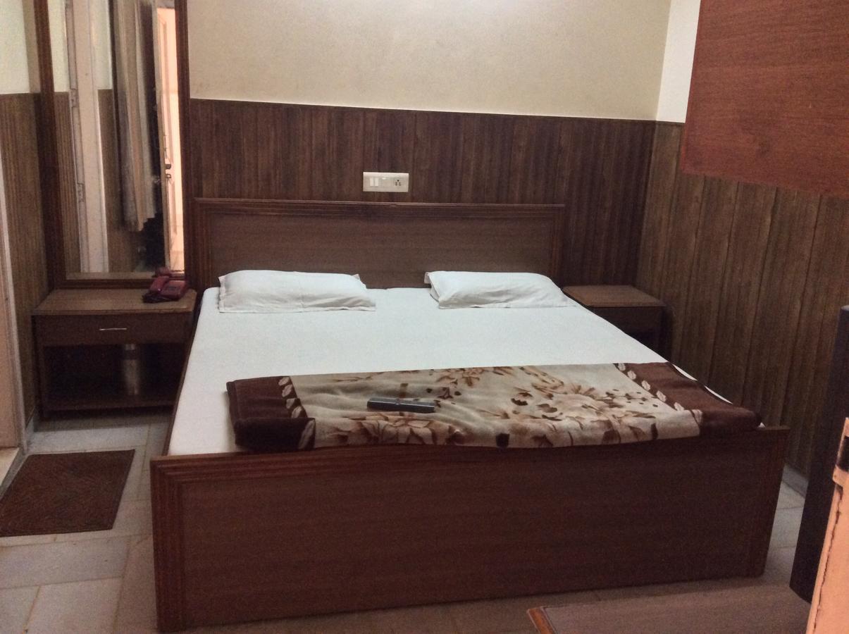 Hotel Hilroz Amritsar Dış mekan fotoğraf