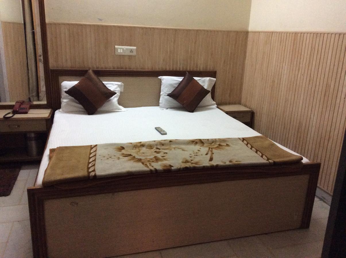 Hotel Hilroz Amritsar Dış mekan fotoğraf